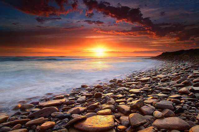 neptunesbounty:  Into The Light by Noval N | Photography on Flickr.