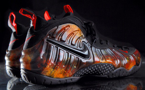 kevinj2: &ldquo;Walking on Mars&rdquo; created by Smoothtip of Nike Air Foamposite Pros