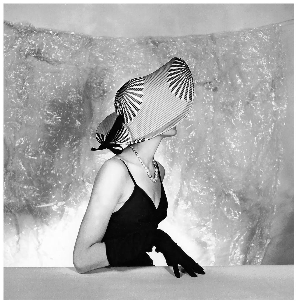 vampdreaminginhollywood:  hat by Jacques Fath photo by Willy Maywald, 1953 