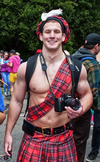 jabbati:  Men In Kilts 