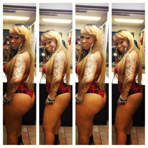 kingzluvsbigbootyqueenz-deactiv:  Blossom