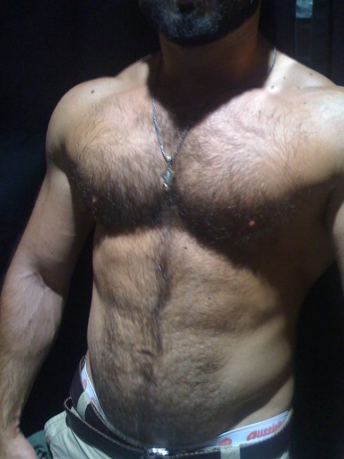 2 fuckyeahdaddies: