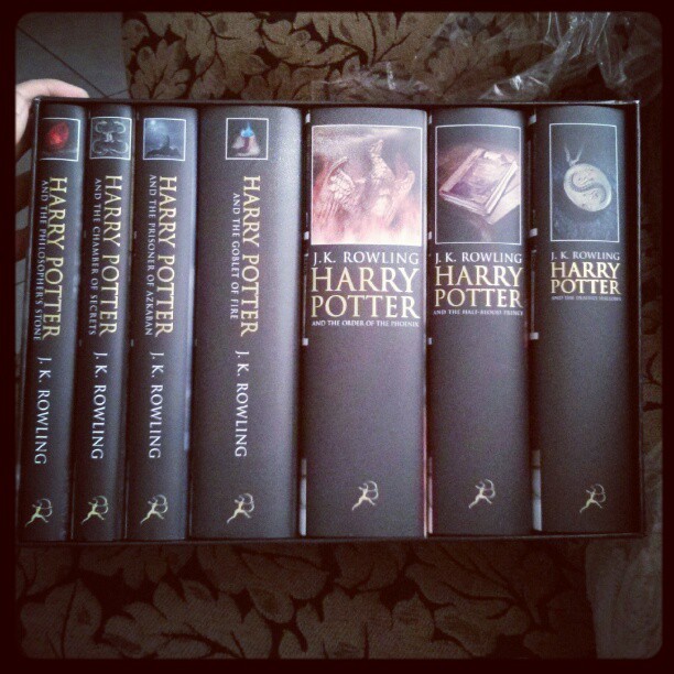 kirstycamille:
“ Need more room on my bookshelves for these #harrypotter #hp #bookworm
”
:O :O :O :O :O :O :O