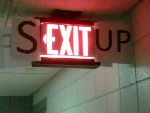 serialthrillerinspiration:  Sex it up