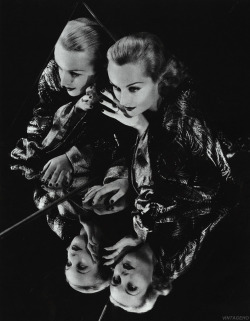 vampdreaminginhollywood:  Carole Lombard