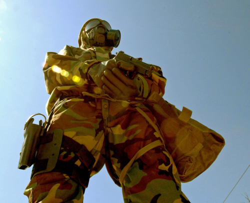 Chemical warfare…A U.S Army soldier with protective gear on. Equipped is the older M40 Field 