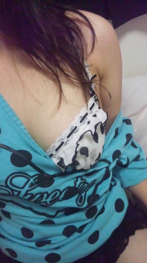 girls-selfshot:  素人の自分撮りエロ写メ・画像40枚 : 素人エロ画像まとめ速報