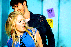 avrillavigine:      Avril Lavigne + hair     