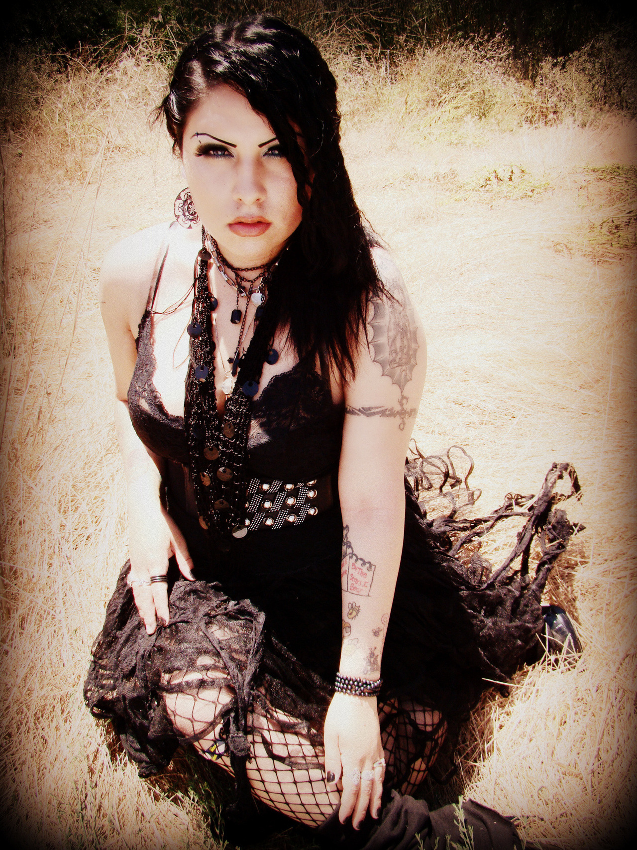 gravedollie666:  Lovely Lil Pic By Mz. Amanda Washington!!! I always love working