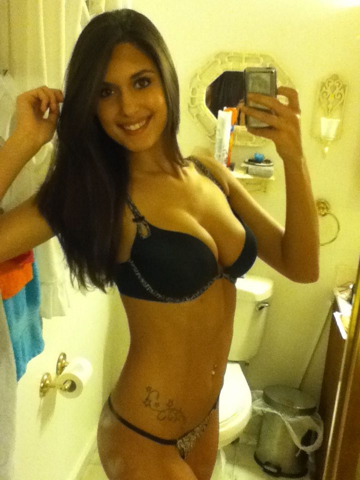 hottest&ndash;selfshots:  Hot Selfshot photos submitted by tumblr followers,