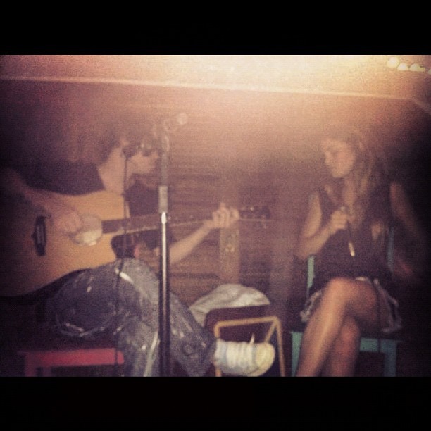 por-siempre-parte-de-mi:  Um pouco de ontem ! Com @estrelablanco - @gugasabatie-