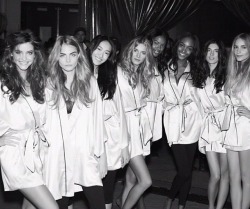 lazyteen:  Barbara Palvin, Cara Delevingne, Shu Pei, Jourdan Dunn, Jacquelyn Jablonski, Leva Lagūna, Sharam Diniz, and Dorothea Barth Jorgensen backstage at the 2012 Victoria’s Secret Fashion Show