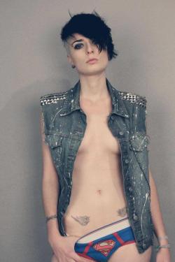 Dyke-Lesbian-Photographies:  Dyke Lesbian Photos 