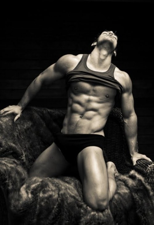 Hombres Gate ● 18+ NSFW