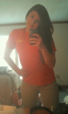 Oh, yooou know about to go live the dream up at Smoothie King.. lol not. Off to work :p