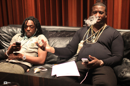 amerikkkanpie:  camkirk:  Young Scooter x Gucci Mane  Gucci look 6 months pregnant at all times 