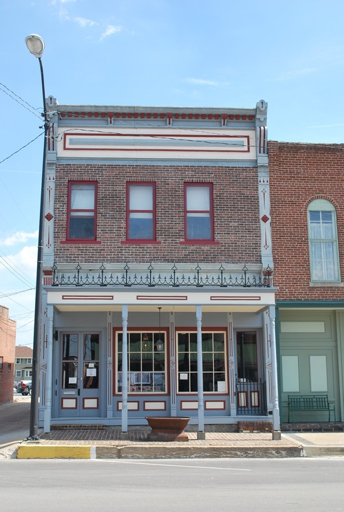 louis montgomery storefront