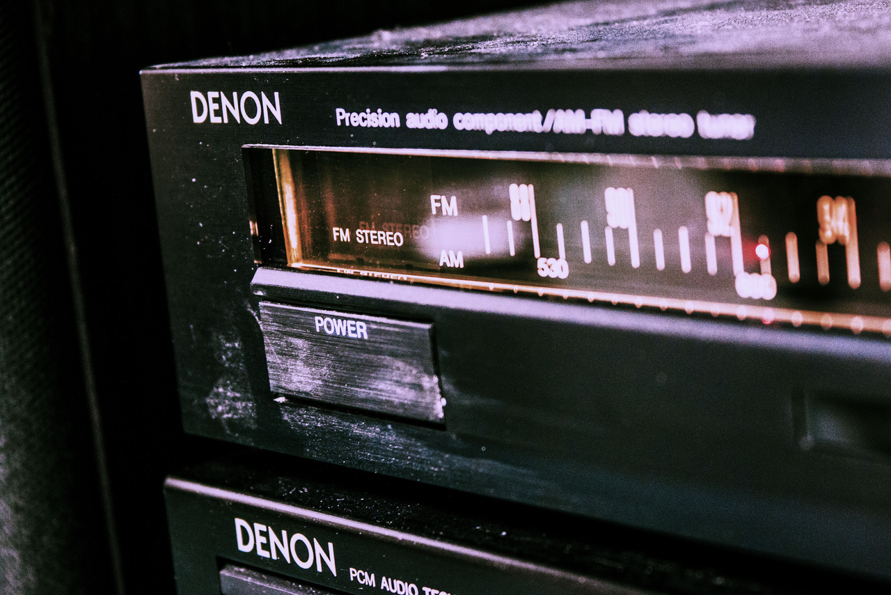 samtlev:  Denon Stereo Tuner 