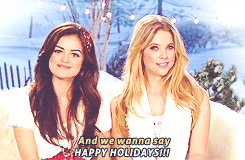 plldailly:The Pretty Little Liars cast wishes you Happy Holiday!