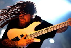 1 of my favt bassists from 1 of my favt bands