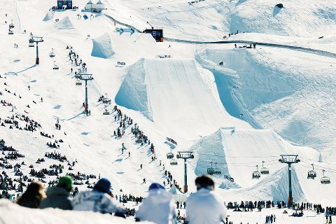 live-ski-die:
“holy fucking shit…
huge ass jumps…
Bobby Brown
”