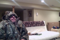 richwhitelesbian:  ohshititsgreg:  I’m wearing camouflage. Try to find me I dare u  found you, jackass. who wears reddish-brown camo on a white couch