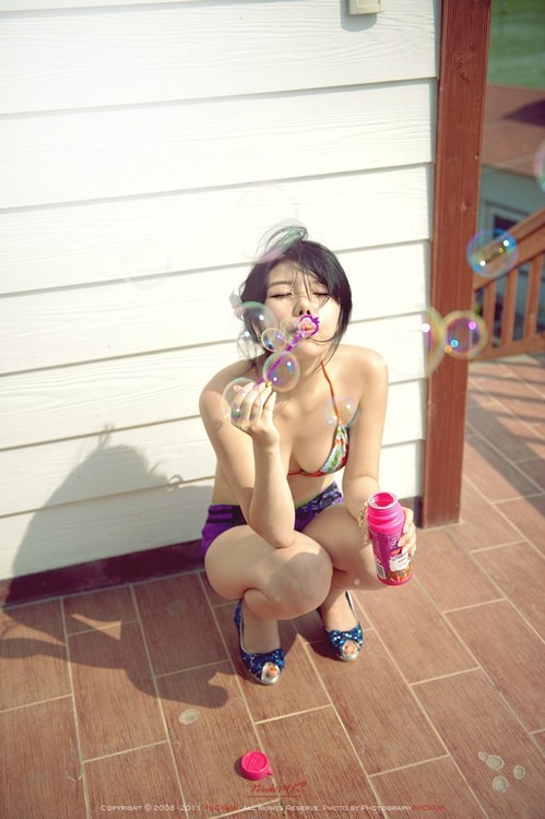 yummmyasians:  She can sure blow.. ♋YummmyAsians♋ adult photos