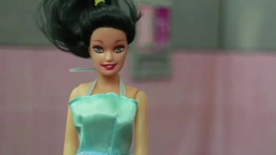 gloomyteens:  The Most Popular Girls In School