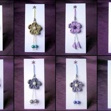 Kanzashi Phone Charm