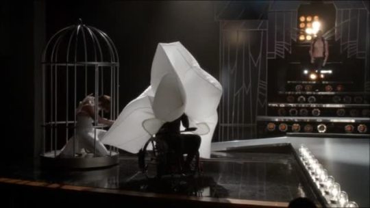gleeperformances:  Applause 