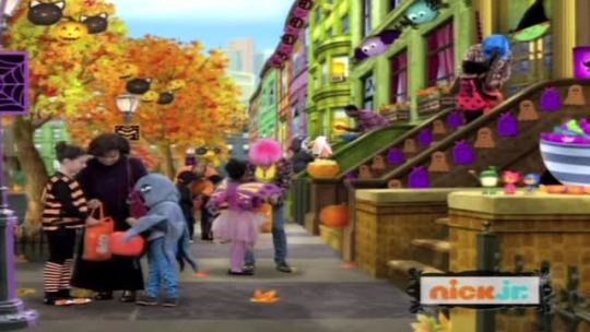 Team Umizoomi The Ghost Family Costume Party The Ghost Family Costume Party Part 1: Halloween in Umi-City