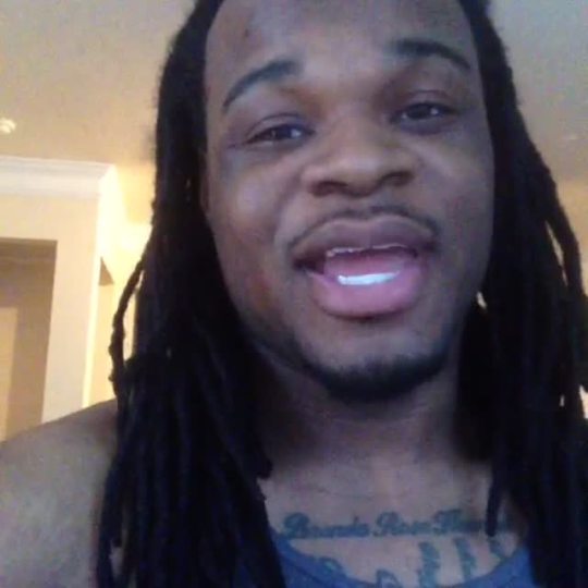 weloveshortvideos:  News reporters be like! - Vine by Emmanuel Hudson