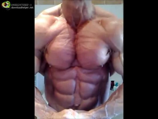 sdbboy69:  Huge Defined Muscle Daddy Flexing.  Want to see more? Check out my archive