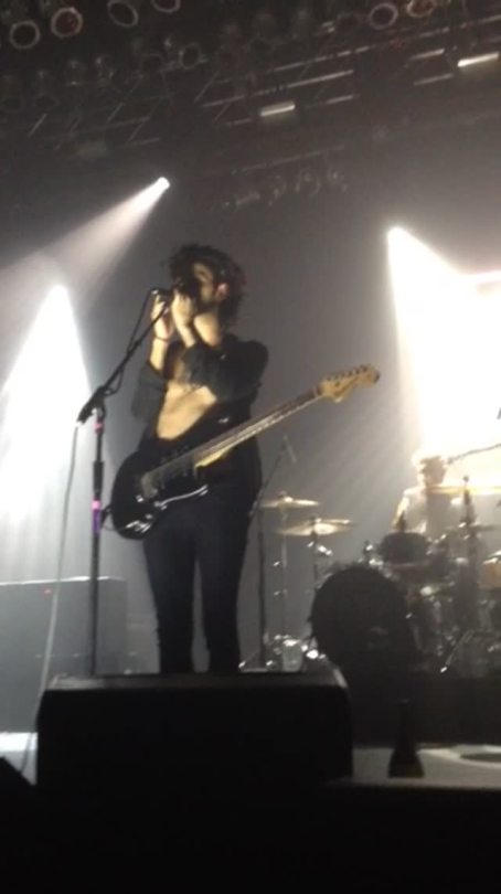 i-heart-the-1975:  The look Matty does after “and ive fucked everybody here”  // YOU //  Hurts my heart