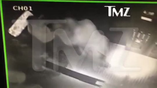 missinglinc:  From TMZ: Jay Z was ferociously assaulted by Beyonce’s sister Solange  … who was wildly kicking and swinging at him inside an elevator … and the attack was captured on surveillance video … obtained by TMZ. According to our sources,