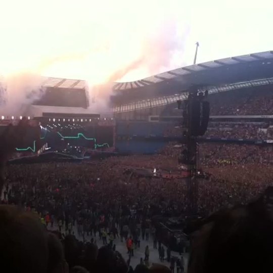 direct-news:  Zayn changed his high note in Rock Me - Manchester. 31/5/14 