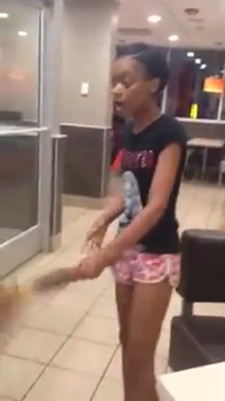 girlfights:  Is that Rihanna? 