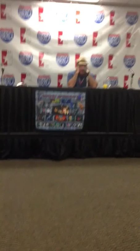 shockwave-prime:  slenderwave:  sitrusjuice:  The camera isn’t looking at him,
