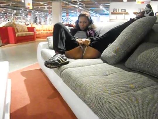 videogirlobs:  poopybeast:  I like this Play 😃  Wow