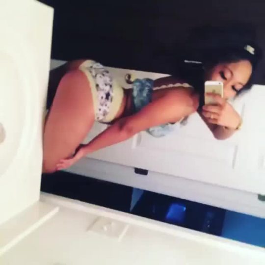 tinysupreme:  Instagram : __imblunthoe__