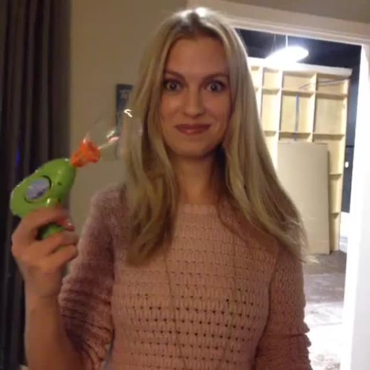 awkward-lee:  &ldquo;Barbara Bubbleman&rdquo; (x) 