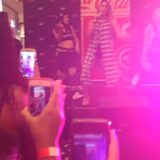 mizzjasminevillegasnewz:  #thatsmerightthere @jasminevillegas