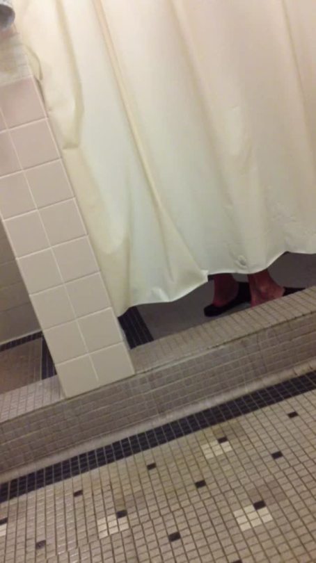 Porn Pics lockerroomshowers:  This guy must have just