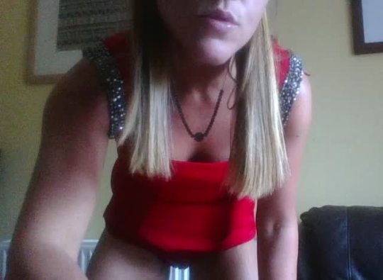 freshwombatkid:  Follow /Reblog me 4 moreclick4qualityporn