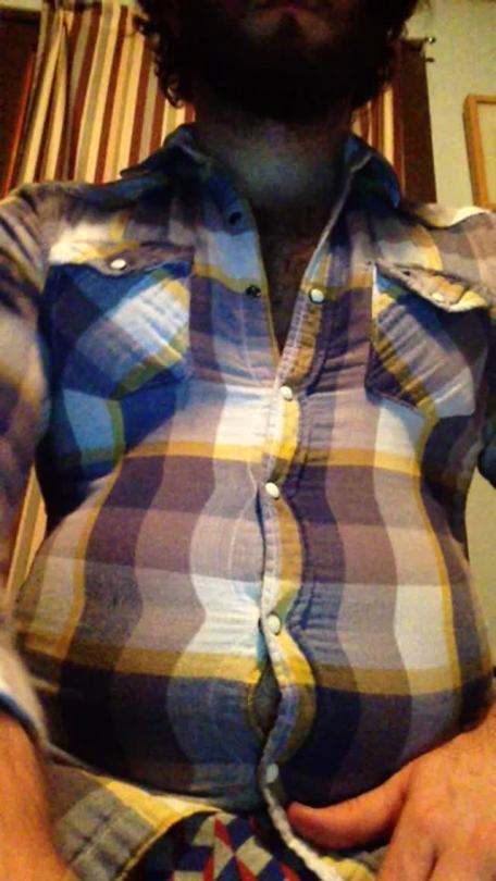 losemybreath4444:  Belly fun in an old shirt 