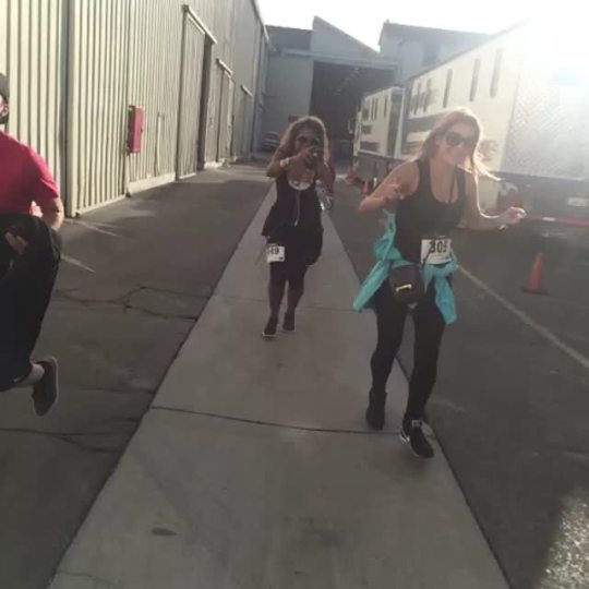 mizzjasminevillegasnewz:   #milesofmusic5k @Jream_Andrew, @NeicyBaby1 Gabi! 