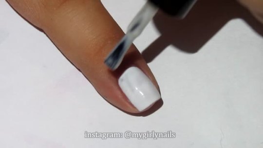 mygirlynails:  How to: Gradient and stripes. 