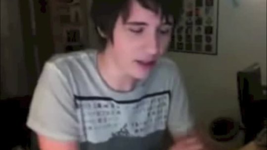 amazingemmaisonfire:  Oh how the tables have turned young Dan Howell