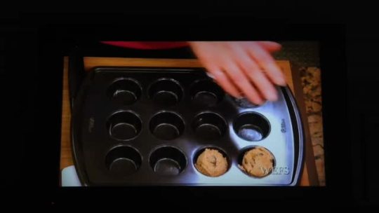 shadyoaks:  squigglydigg:hotwing:hiyama:st3phascope:charlavail:This vegan baking show is unreal… what on earth omG   is this a cult  IM GONNA FUCKING PISS MY PANTS   I was watching this thing with the sound off wondering what on Earth the audio could