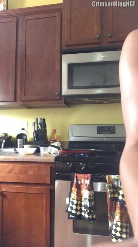 crimsonkinghgf:  Another phatty in the kitchen porn pictures